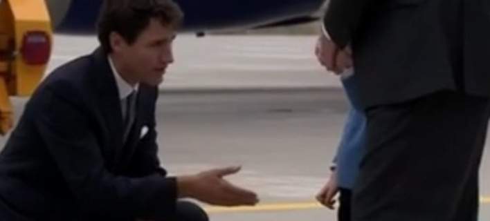 Ο νυσταγμένος Πρίγκιπας Τζόρτζ δεν έδωσε το χέρι του στον Καναδό Πρωθυπουργό (βίντεο)